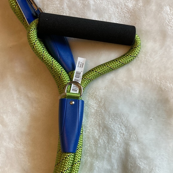 YOULY Green/Blue Reflective Dog Leash, 6 ft. NWT - Picture 4 of 6